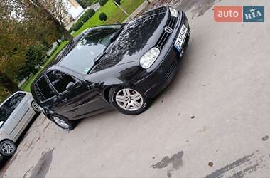 Хетчбек Volkswagen Golf 2000 в Старокостянтинові