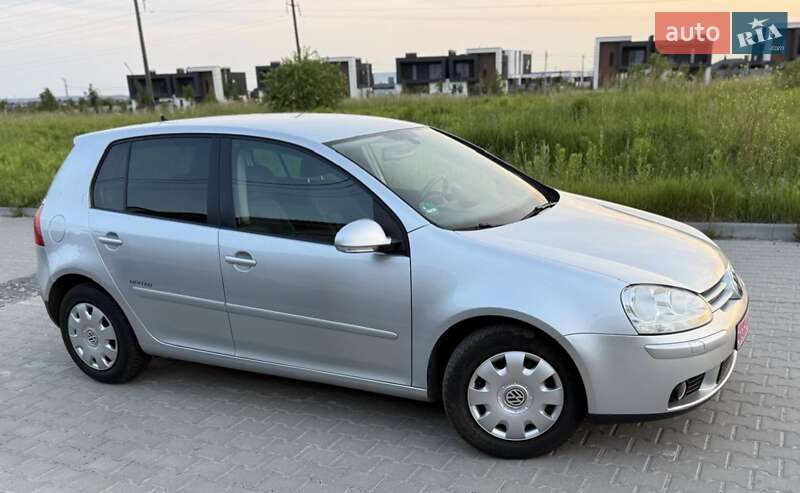 Хетчбек Volkswagen Golf 2007 в Чернігові