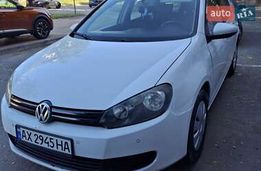 Хэтчбек Volkswagen Golf 2010 в Львове