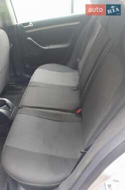 Универсал Volkswagen Golf 2011 в 