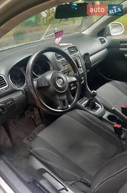 Универсал Volkswagen Golf 2011 в 