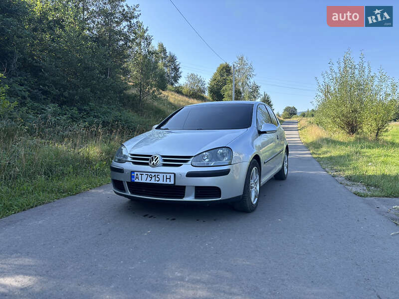 Volkswagen Golf 2004