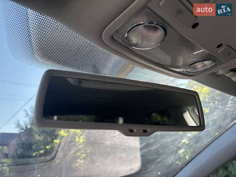 Хэтчбек Volkswagen Golf 2004 в Надворной