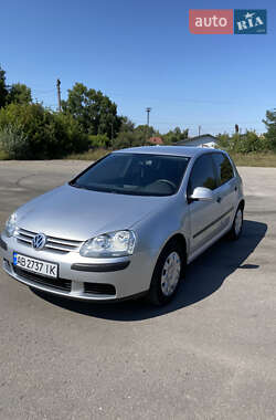 Хетчбек Volkswagen Golf 2005 в Гнівані