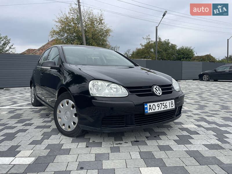 Volkswagen Golf 2004