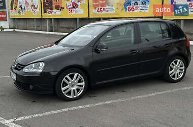 Хетчбек Volkswagen Golf 2005 в Вінниці
