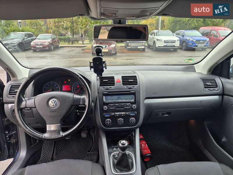 Універсал Volkswagen Golf 2008 в Києві