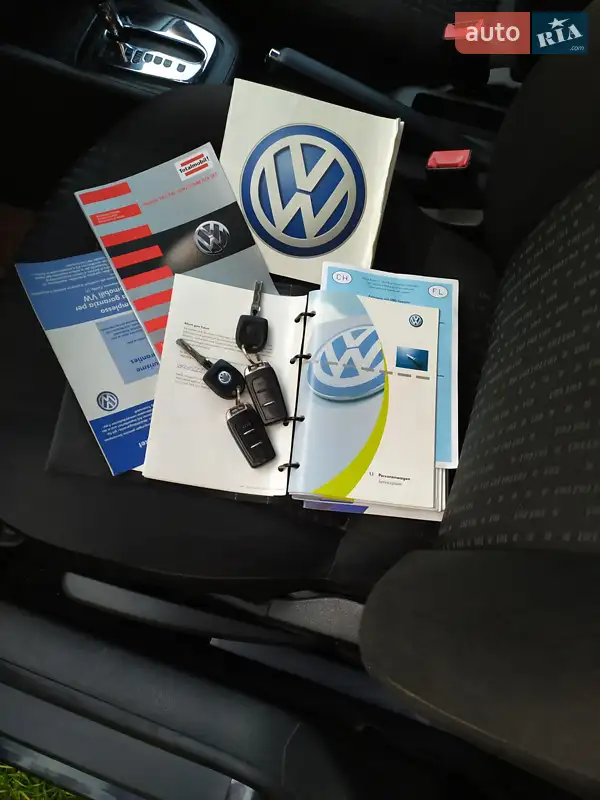 Хэтчбек Volkswagen Golf 2002 в Кременце документ