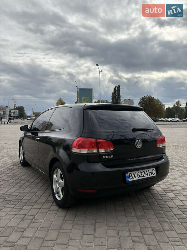 Хетчбек Volkswagen Golf 2010 в Харкові