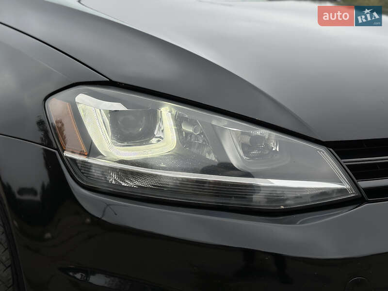 Хетчбек Volkswagen Golf 2014 в Черкасах