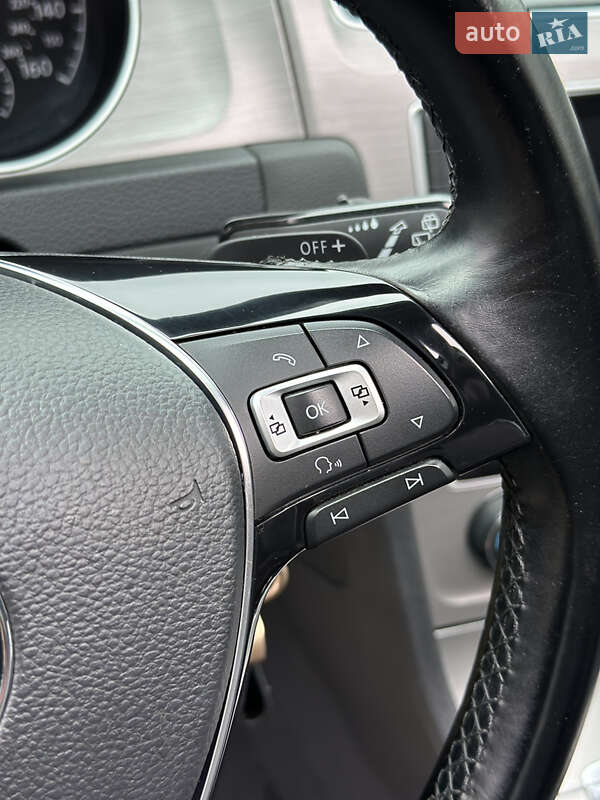 Хетчбек Volkswagen Golf 2014 в Черкасах