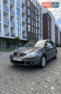 Хэтчбек Volkswagen Golf 2008 в Мукачево