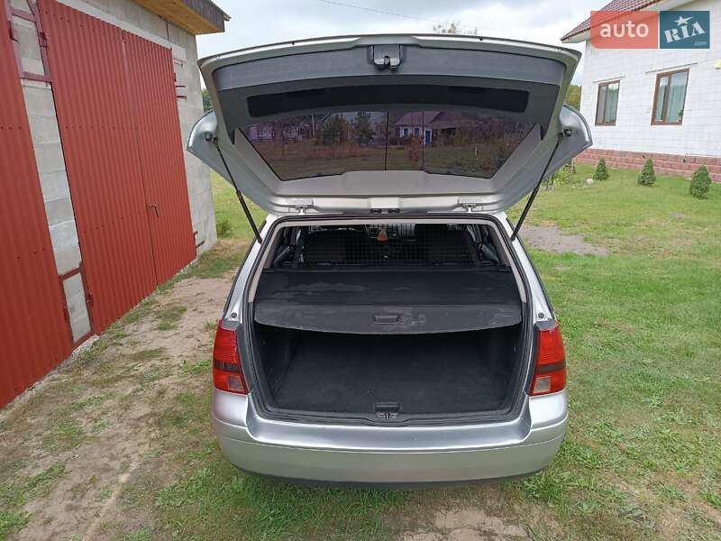 Універсал Volkswagen Golf 1999 в Ратному