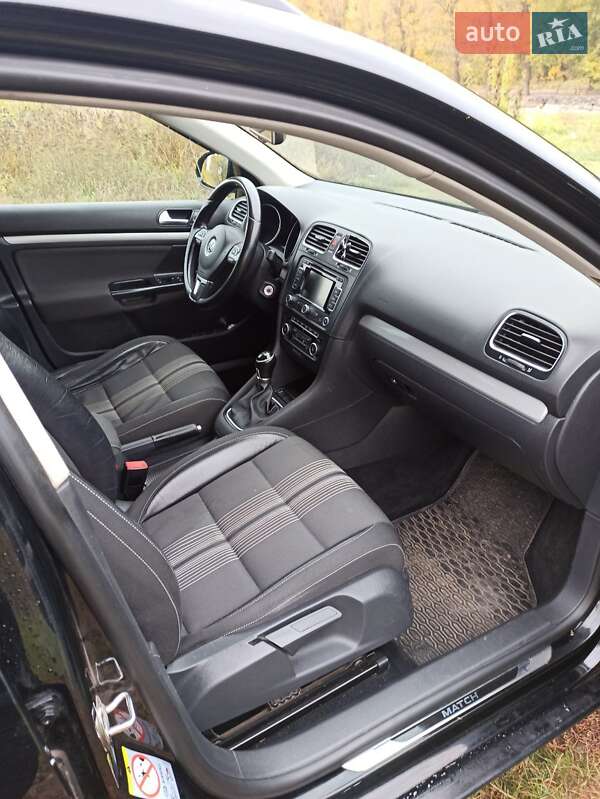 Універсал Volkswagen Golf 2012 в Кропивницькому