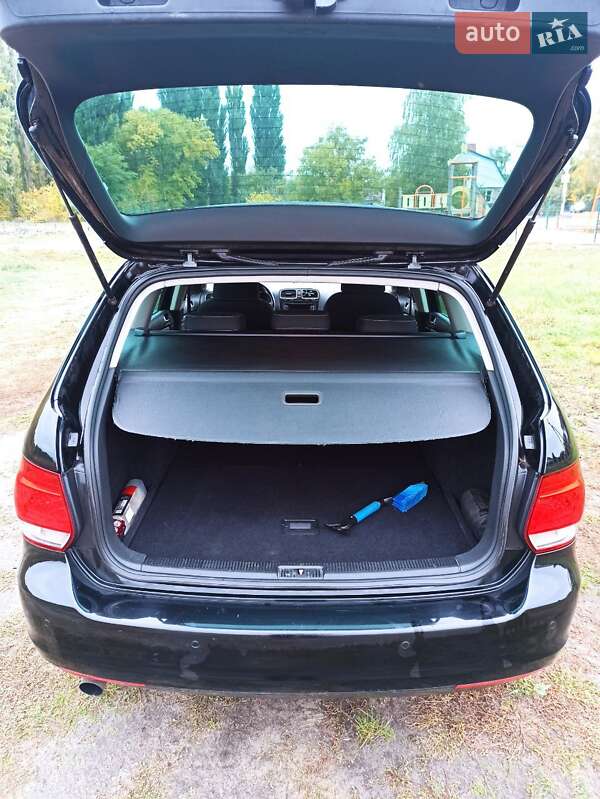 Універсал Volkswagen Golf 2012 в Кропивницькому