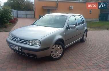 Хетчбек Volkswagen Golf 2002 в Миргороді