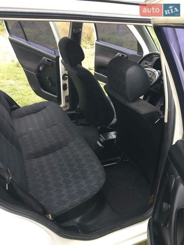 Хэтчбек Volkswagen Golf 1993 в Ковеле