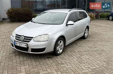 Універсал Volkswagen Golf 2008 в Білій Церкві