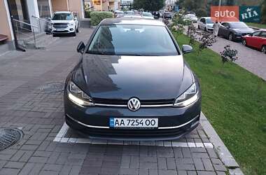 Хетчбек Volkswagen Golf 2019 в Києві