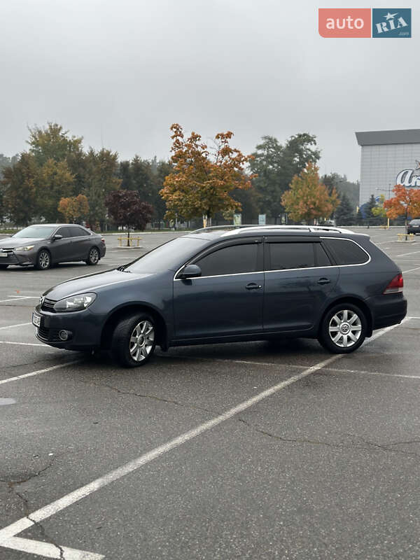 Универсал Volkswagen Golf 2010 в Броварах