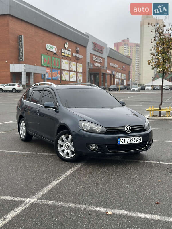 Универсал Volkswagen Golf 2010 в Броварах
