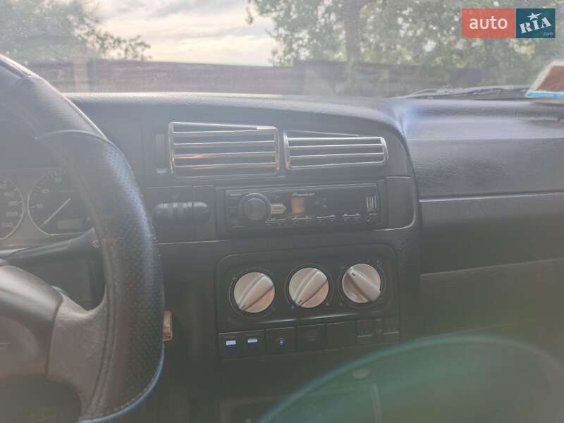 Универсал Volkswagen Golf 1995 в Кременчуге