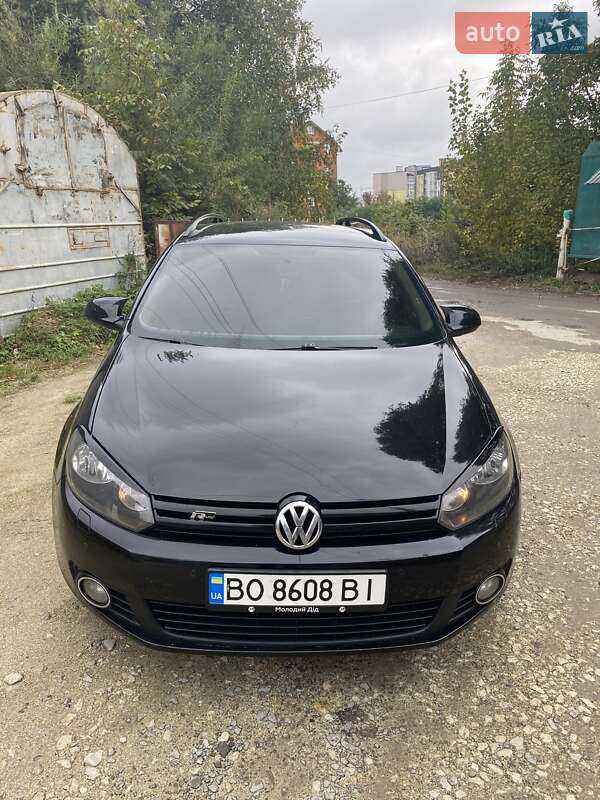 Універсал Volkswagen Golf 2012 в Тернополі