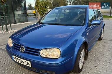 Хетчбек Volkswagen Golf 2000 в Буштино