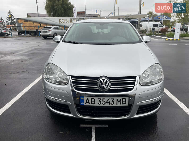 Универсал Volkswagen Golf 2009 в Виннице