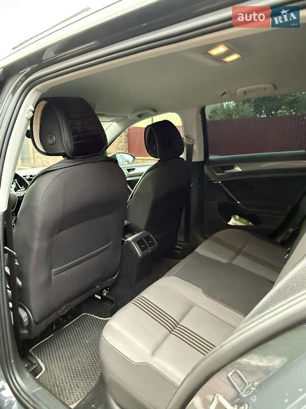 Универсал Volkswagen Golf 2016 в Тернополе