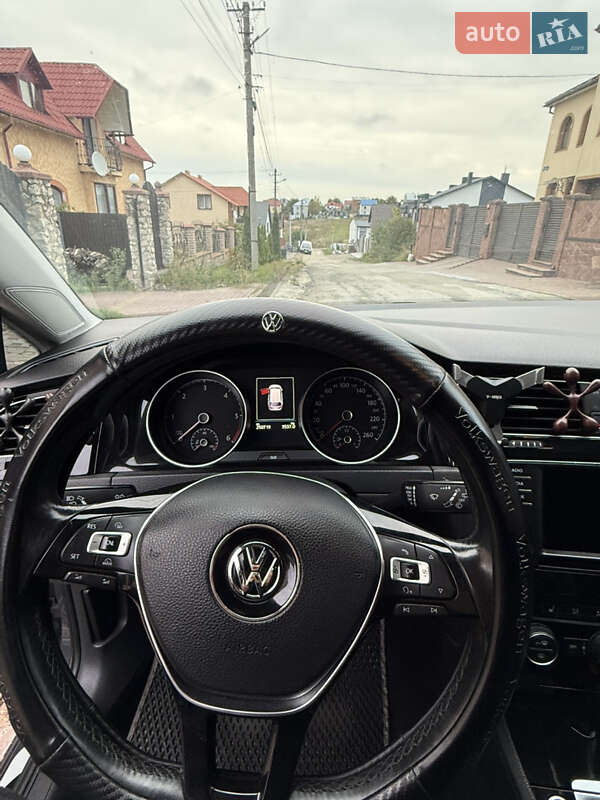 Универсал Volkswagen Golf 2016 в Тернополе