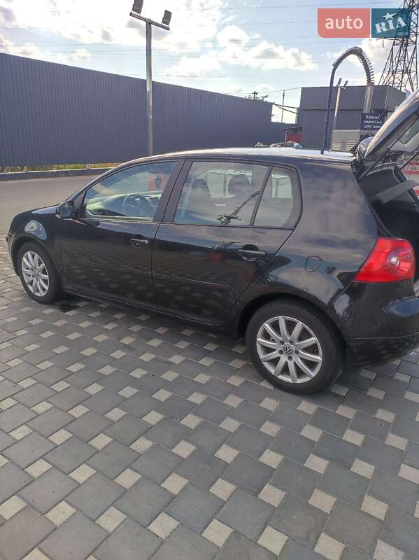 Хетчбек Volkswagen Golf 2007 в Полтаві