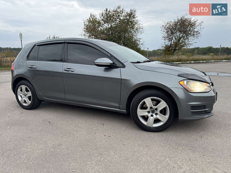 Хэтчбек Volkswagen Golf 2014 в Кролевце