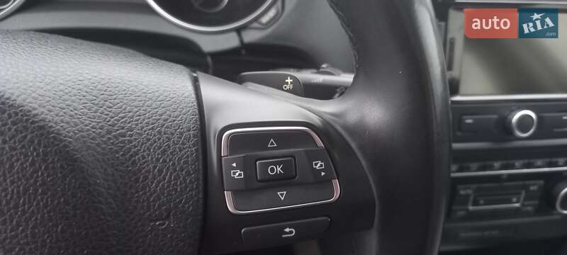 Универсал Volkswagen Golf 2012 в Луцке