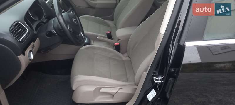 Универсал Volkswagen Golf 2012 в Луцке