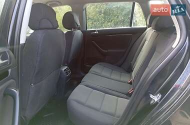 Универсал Volkswagen Golf 2010 в 