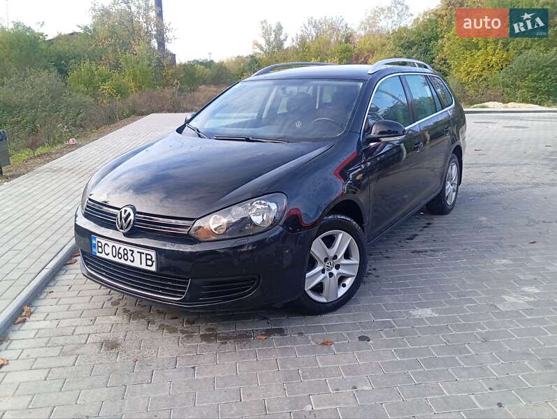 Универсал Volkswagen Golf 2010 в Стрые
