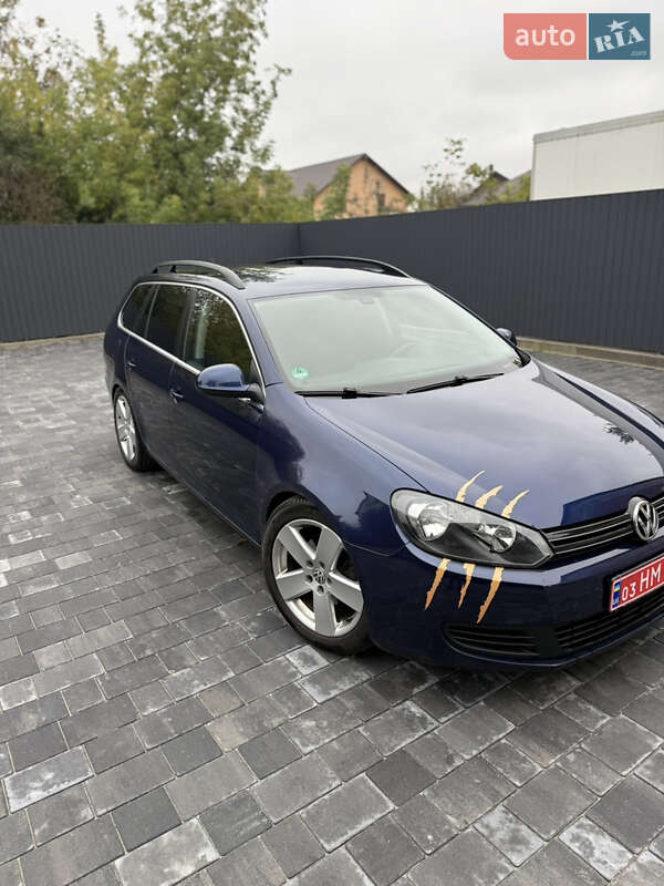 Універсал Volkswagen Golf 2010 в Хмельницькому