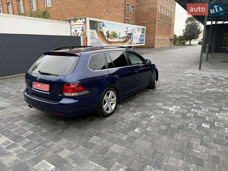 Універсал Volkswagen Golf 2010 в Хмельницькому