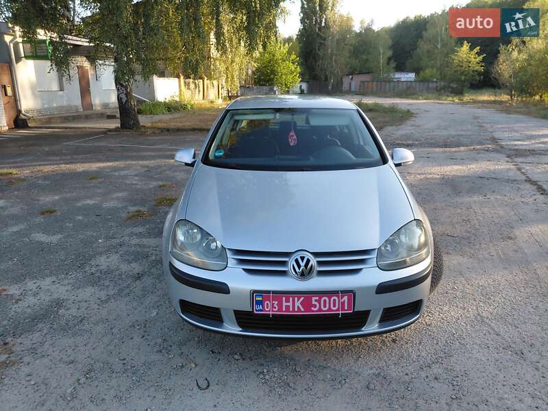 Хэтчбек Volkswagen Golf 2003 в Лебедине