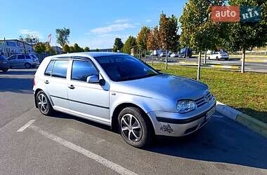 Хэтчбек Volkswagen Golf 2000 в Киеве