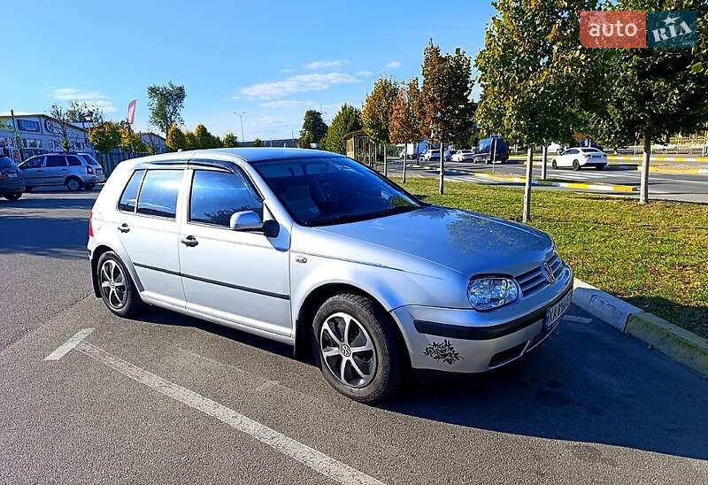 Volkswagen Golf 2000 Volkswagen Golf 2000