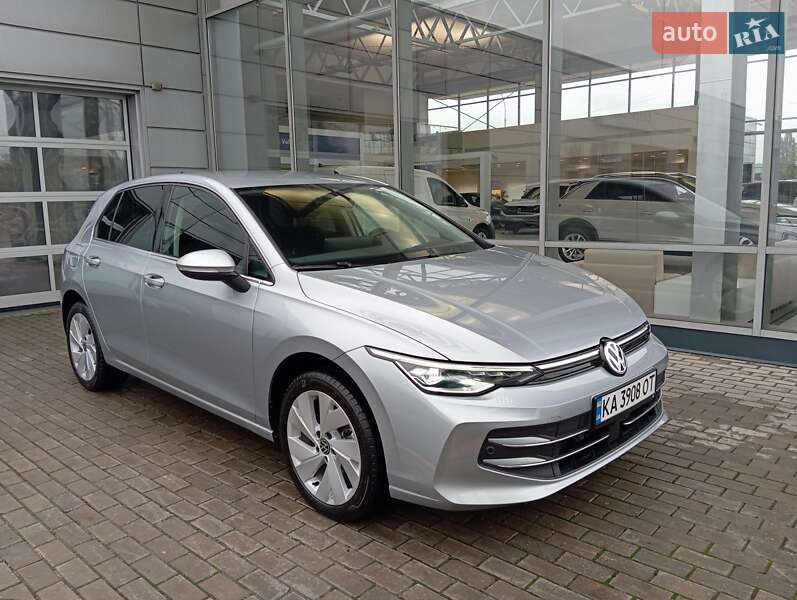 Volkswagen Golf 2024