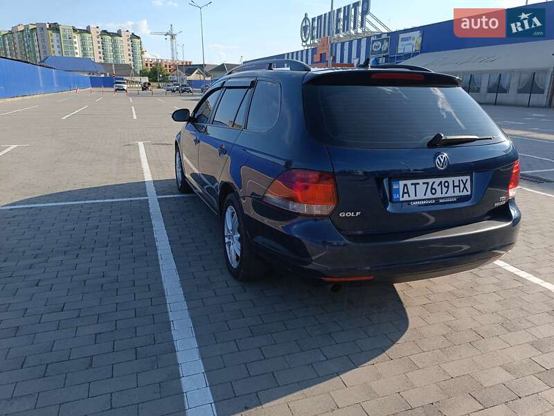 Универсал Volkswagen Golf 2011 в Калуше