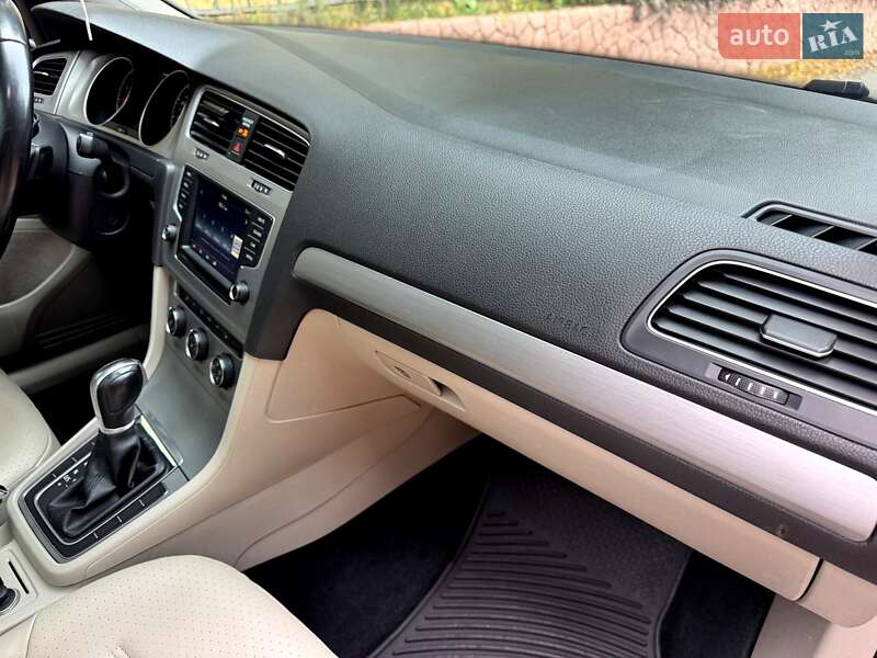 Универсал Volkswagen Golf 2016 в Хмельницком фото 22 Универсал Volkswagen Golf 2016 в Хмельницком