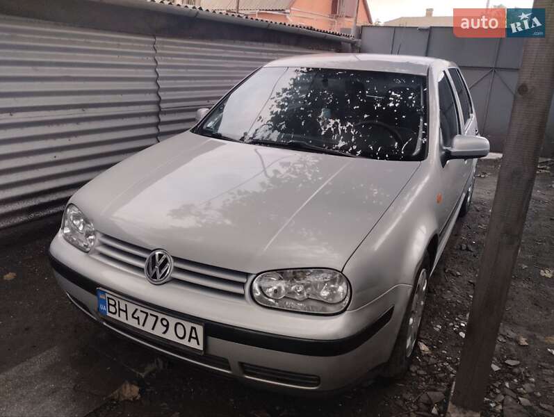 Volkswagen Golf 1998