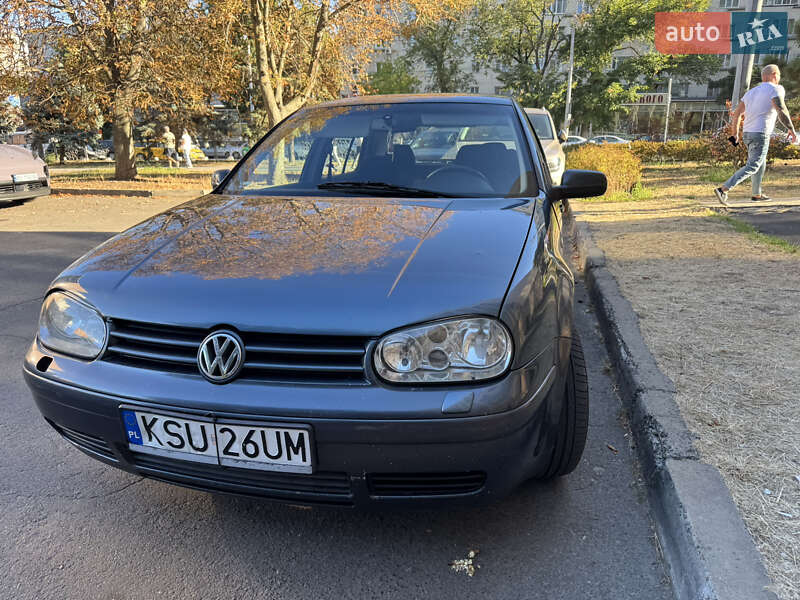 Volkswagen Golf 2000