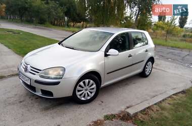 Хэтчбек Volkswagen Golf 2004 в Вараше