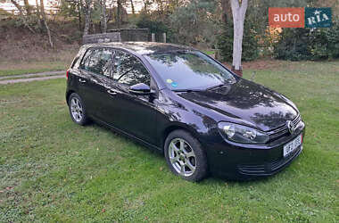 Хэтчбек Volkswagen Golf 2009 в Ужгороде