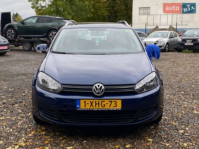 Універсал Volkswagen Golf 2012 в Івано-Франківську